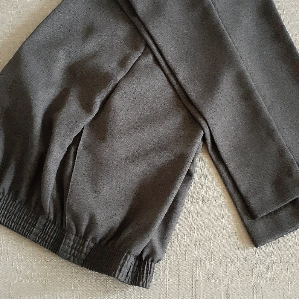 Ladies Grey Slacks size 6